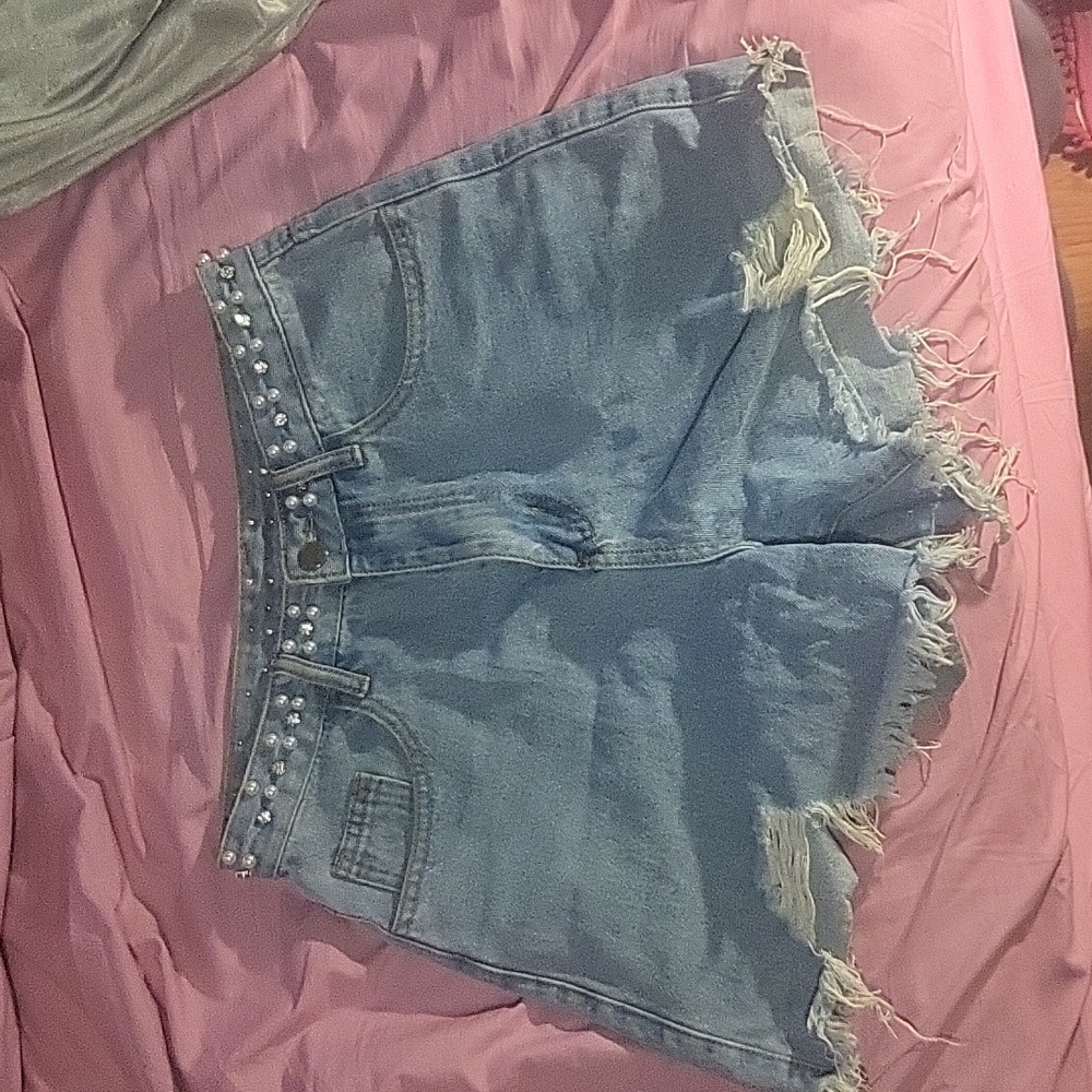 Like New Pearl & Rhinestone Studded Shorts Size 5